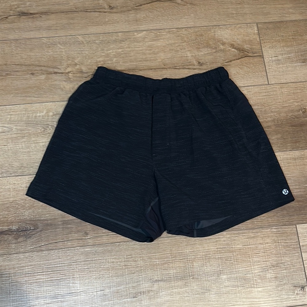 lululemon Black Men's Athletic Shorts (old style)